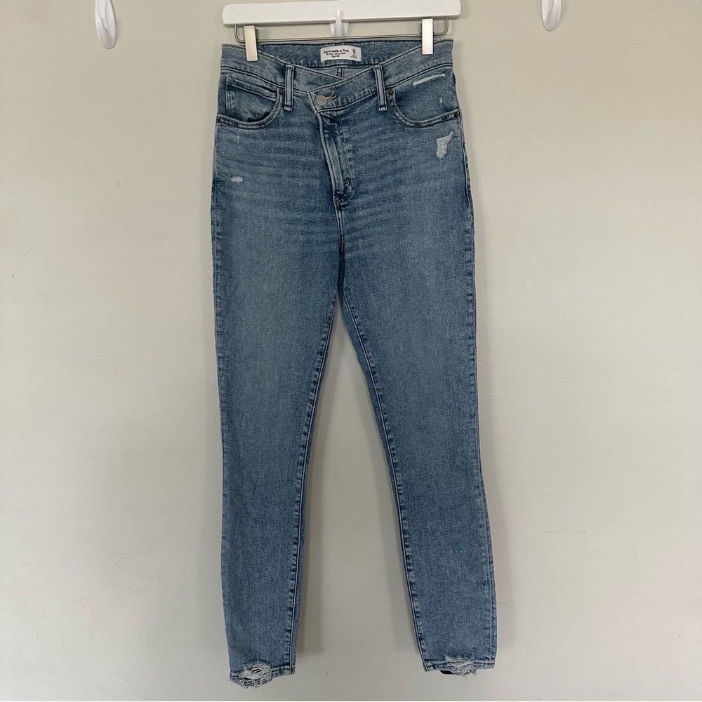 Abercrombie & Fitch The Super Skinny Ankle High Rise Jeans Size 28/6L